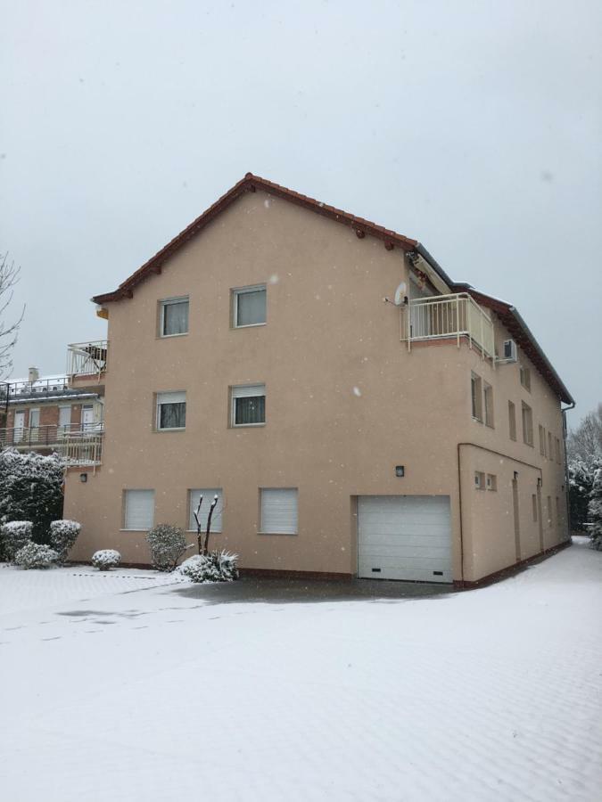 Aranypart Apartman Apartamento Siófok Exterior foto