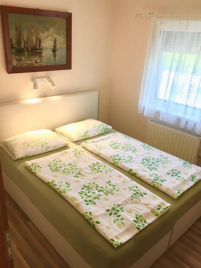 Aranypart Apartman Apartamento Siófok Exterior foto